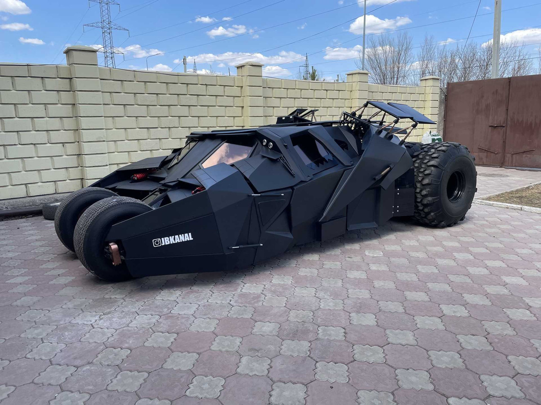 bao to please his children kanye west surprised everyone by buying a super rare batmobile for his children on halloween 652d3890dcfde To Please His Children, Kanye West Surprised Everyone By Buying A Super Rare Batmobile For His Children On Halloween 2023.