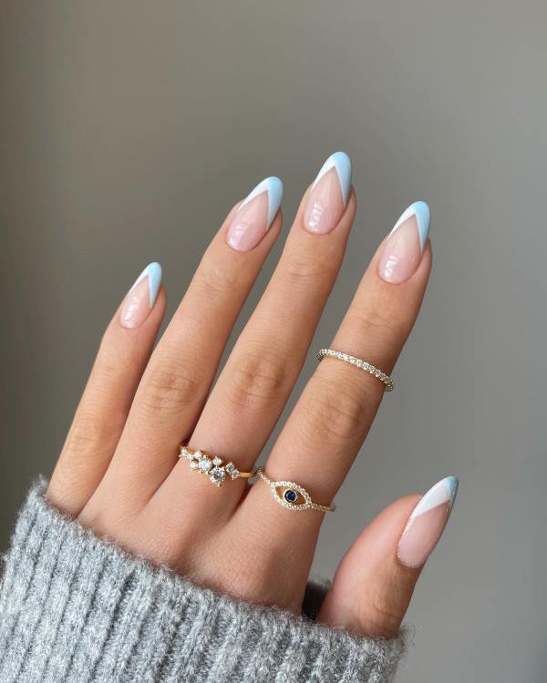 spring nails, spring nails 2023, spring nails inspiration, spring nails short, spring nails simple, spring nails acrylic, spring nail art, spring nail designs, spring nail ideas, spring nail colours, French tip nails, blue nails