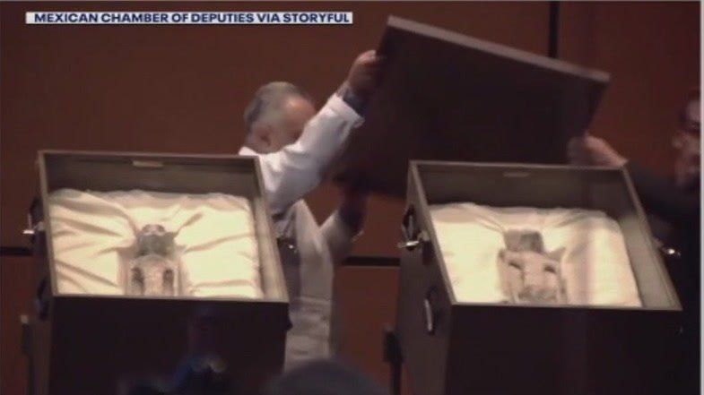 Who is Jaime Maussan? The man who claims to have shown 'alien corpses' to  Mexican congress | indy100