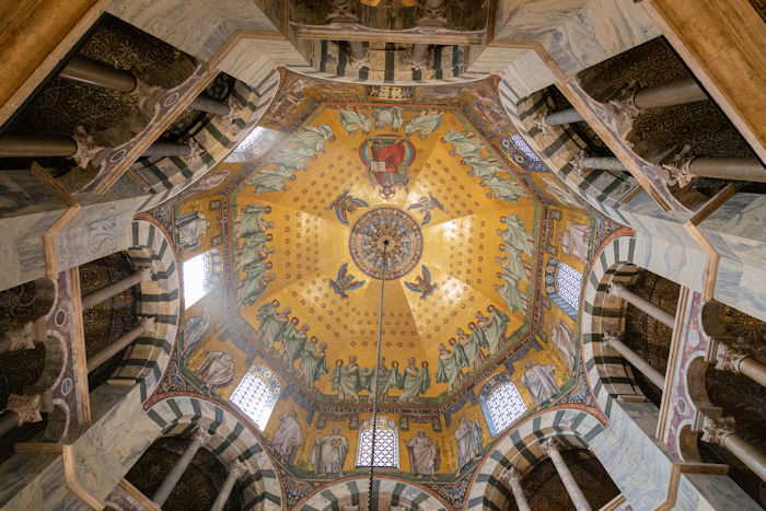 Does The Aachen Cathedral Offer Evidence Our Calendar Is Missing 297 Years?