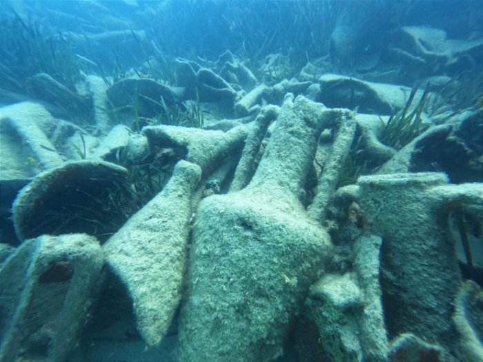 Remains Of A 2300-Year-Old Sunken Ship Discovered At Alamein Off The Shore