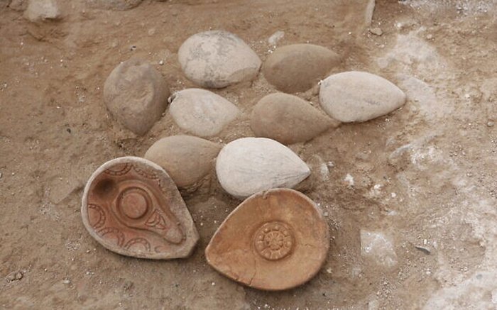 Huge Ancient Ceramic Workshop With Hundreds Of Stunning Artifacts Solves An Archaeological Mystery In Israel