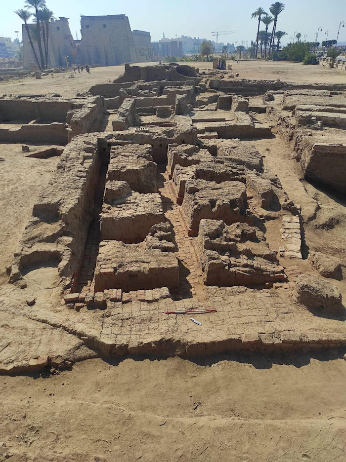 Major Discovery Of A Complete Ancient Roman City In Luxor, Egypt