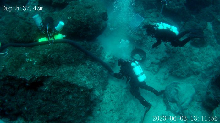 New Underwater Discoveries Made Around The Antikythera Shipwreck 