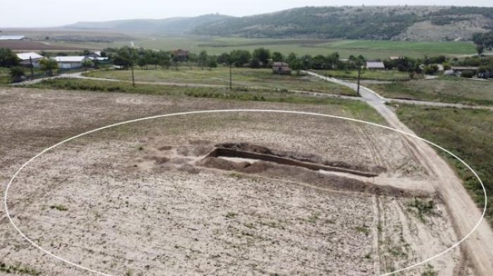 Archaeologists Make An Unusual Find In A 2,000-Year-Old Romanian Burial Mound