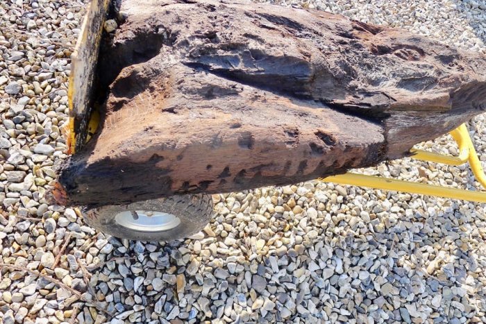 Surprising Discovery Of Oldest Decoratively Carved Wood In Britain 