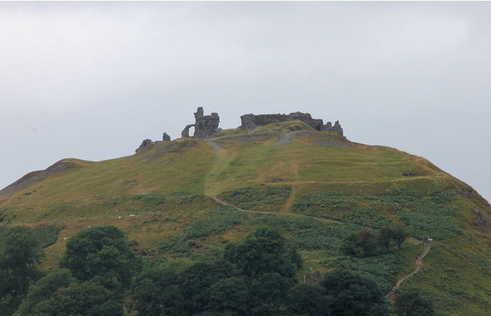 Mystery Of Giant Gogmagog's Hidden Treasure Beneath Castell Dinas Bran