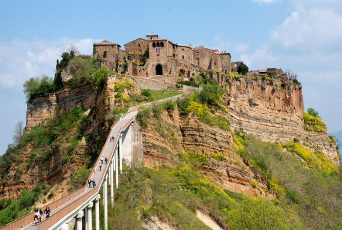 Civita di Bagnoregio - Magnificent 2,500-Year-Old Etruscan City In The Sky Is Struggling To Survive