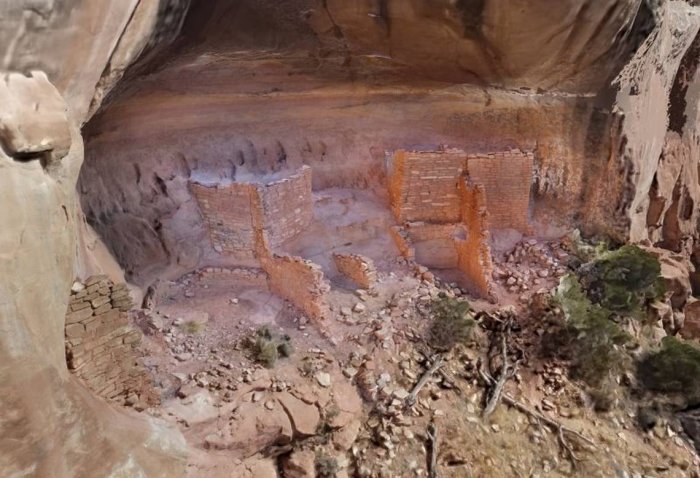 Archaeologists Discover Previously Unknown Huge Galleries And Petroglyphs In Colorado