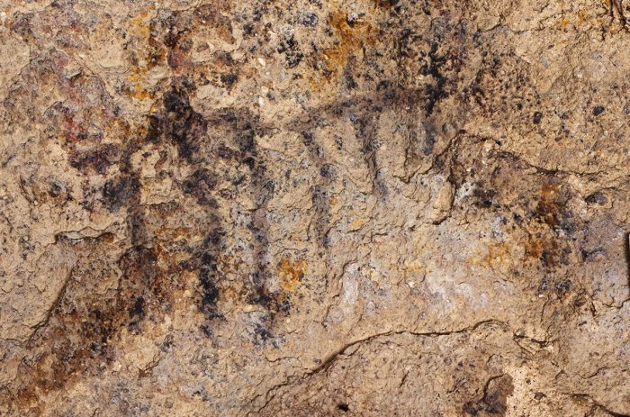 Puzzling Comb Drawing In Huenul Cave May Be The Oldest Rock Art South America