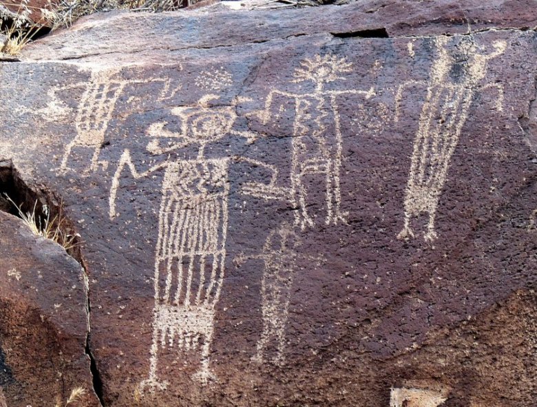 Mysterious Coso Petroglyphs In California - Made By Whom And For What Reason?