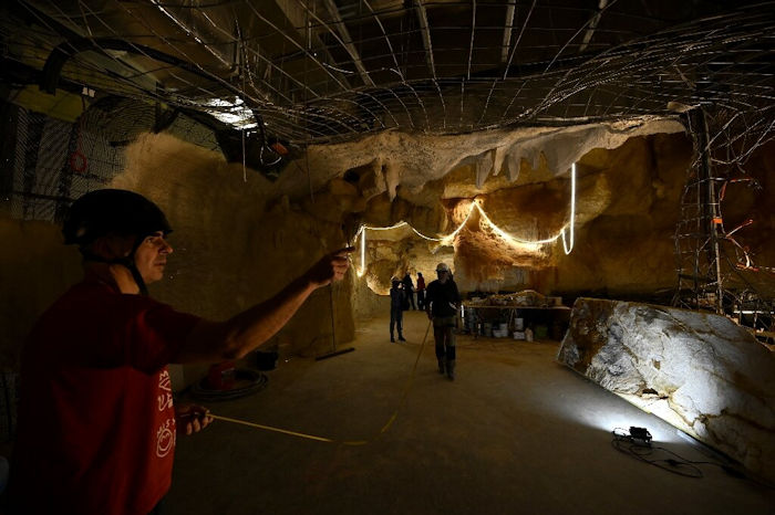 Race To Save Magnificent Underwater Stone Age Paintings Hidden In The Cosquer Cave 