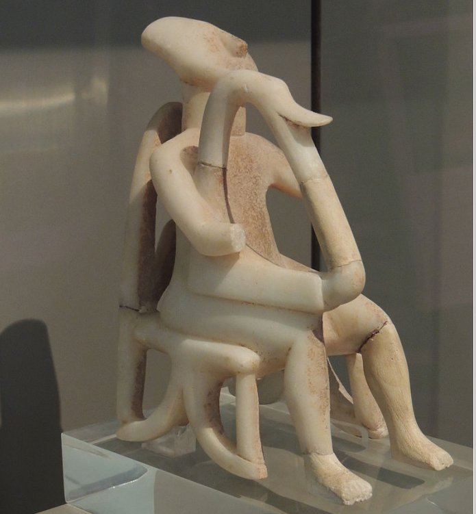 Harp player, example of Cycladic art, at the National Archeological Museum, Athens