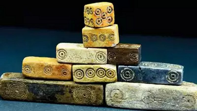 Millenia old dice unearthed in Vadnagar, Gujarat, India 