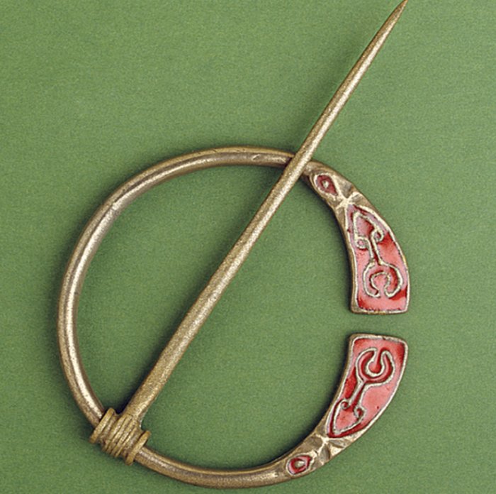 Reconstruction of a penannular brooch, based on a fragment of a mould die found at Dinas Powys (© Amgueddfa Cymru National Museum Wales).