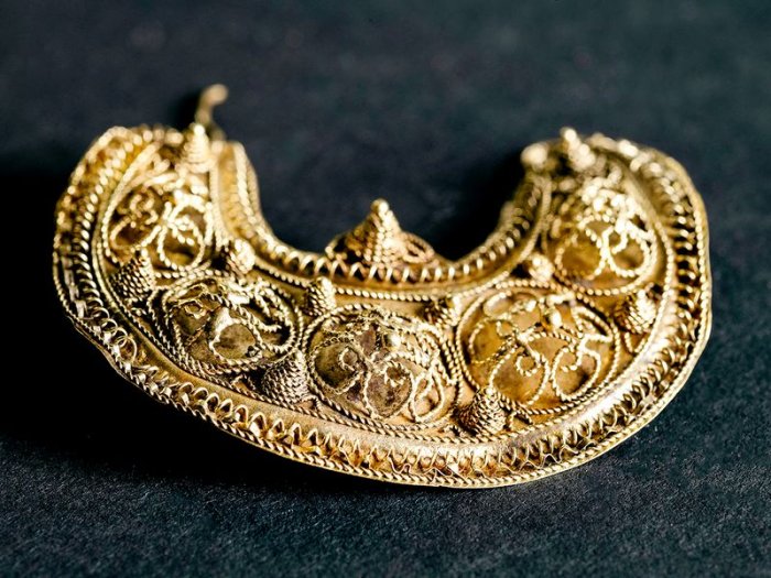 Unique 1,000-Year-Old Medieval Golden Treasure Unearthed By Dutch Historian Using Metal Detector