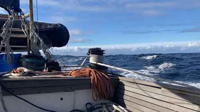 Big seas in the southern ocean aboard Evohe, a 25-meter pᴀssenger vessel specializing in research and natural history filming expeditions. Credit: University of Auckland