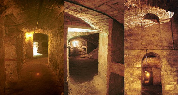 Edinburgh’s legendary Underground City of the ᴅᴇᴀᴅ is one of the most famous supernatural sites in Scotland.
