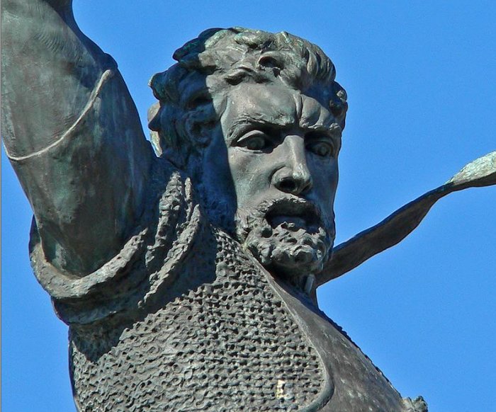 Detail of the equestrian statue of the Castilian knight El Cid in Balboa Park (San Diego) by Anna Hyatt Huntington. 