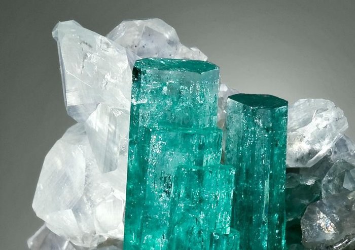 Emerald with calcite. Image source