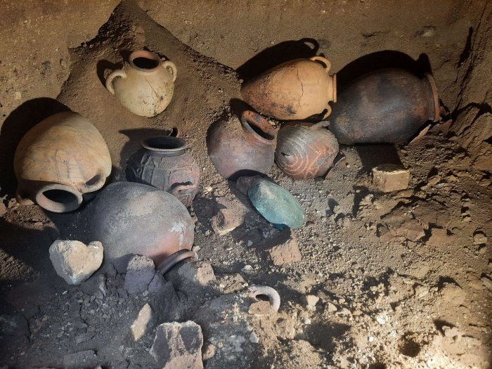 Intact 2,600-Year-Old Etruscan Tomb Opened In Vulci- Exceptionally Rare Artifacts Found Inside 