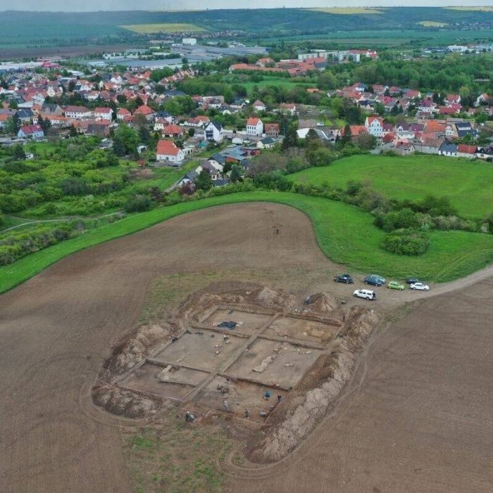 Mystery Of The Faceless Woman Found In A 1,000-Year-Old Royal Grave