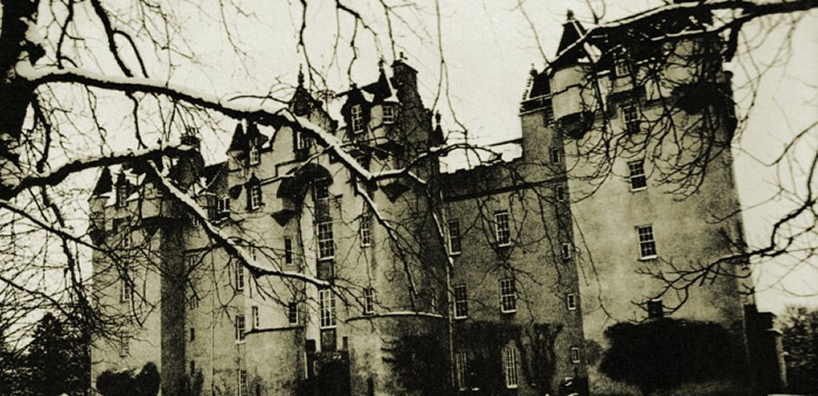 Curse Of The Scottish Fyvie Castle That Survived Generations