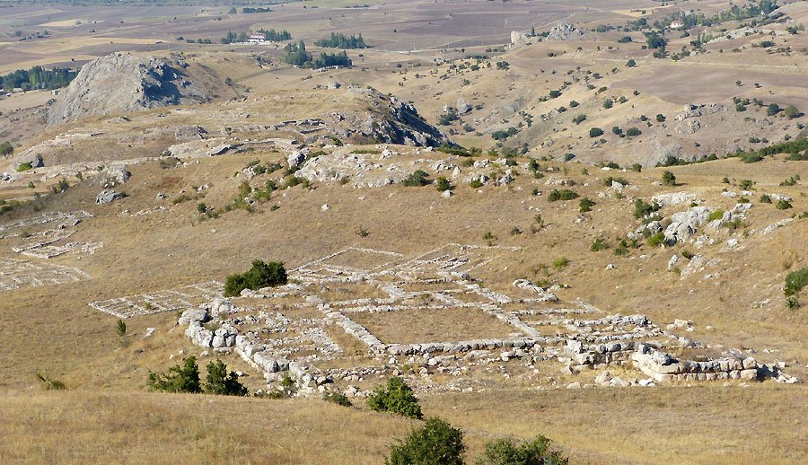 Hattusha is one of Turkey’s great ruins of capitals of the Hitтιтe Empire.