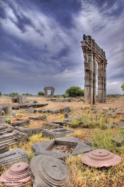 Rare Kakatiya Dynasty Sculptures Discovered Near A Temple In Telangana, India