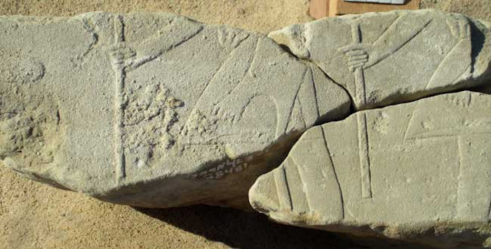 Giant Blocks For Sphinx-Shaped King AmenH๏τep III Colossi Uncovered In Luxor, Egypt