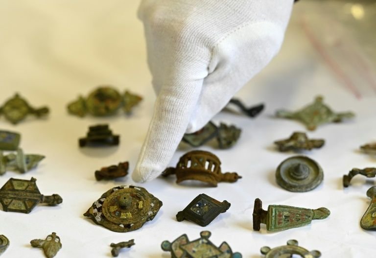  More Than 27,000 Artifacts Illegally Collected By 'Expert In Archaeology' - Seized In France