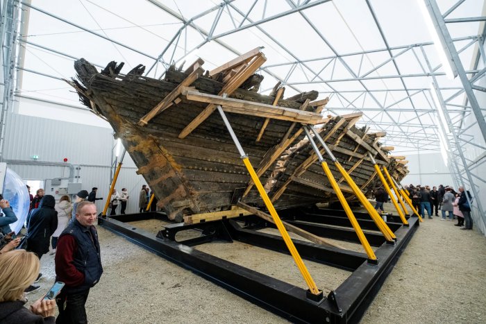 Surprising And Fascinating Finds On The Wreck Of The Lootsi Cog