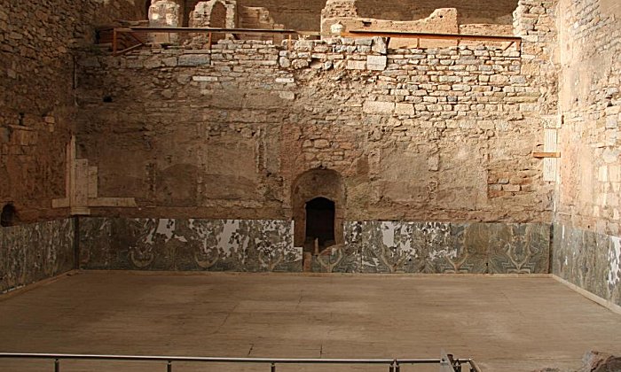 Hall of the ancient Roman villa in Ephesus with its restored marble slabs, which have now been examined in more detail. Credit: Sinan Ilhan