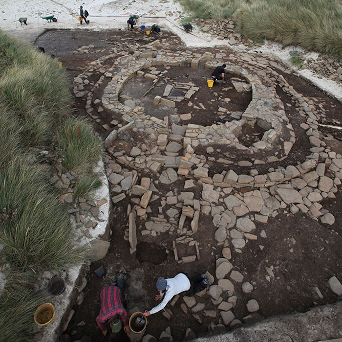 Ancient DNA Reveals Bronze Age Women Altered Genetic Landscape Of Orkney