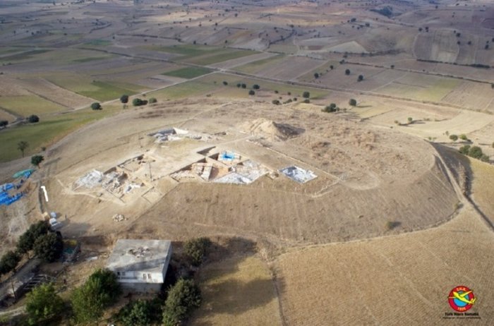 3,000-Year-Old Wooden Structure Found In Hitтιтe Tunnel Mentioned On Cuneiform Tablets