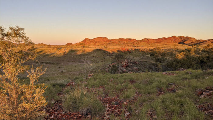 Giant Meteorite Impacts Created The Continents - Evidence Found