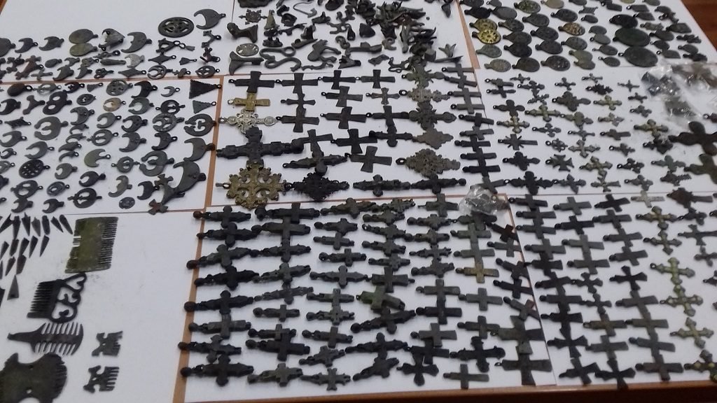 Some of the items seized at the Srpska Crnja border crossing. PH๏τo: Serbian Customs