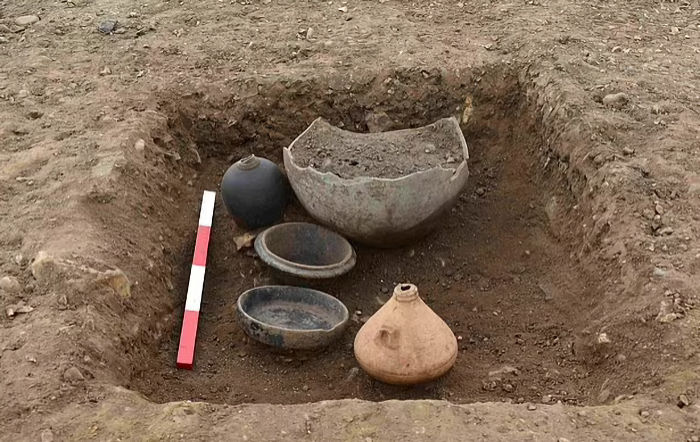 Incredible Ancient Roman ’Service Station’ With Hundreds Of Artifacts And Dozens Bodies Found In Hertfordshire, UK