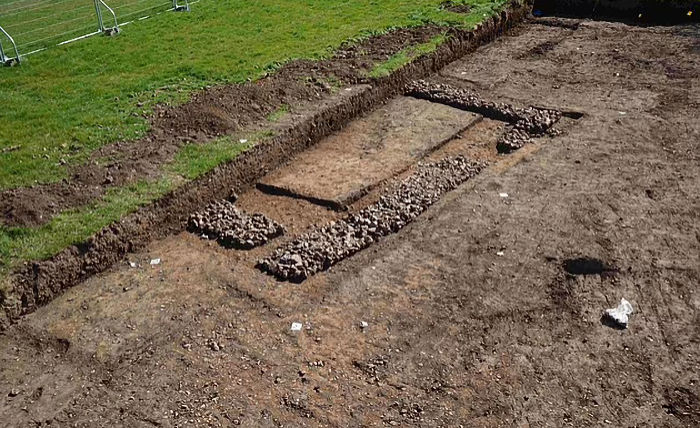 Incredible Ancient Roman ’Service Station’ With Hundreds Of Artifacts And Dozens Bodies Found In Hertfordshire, UK