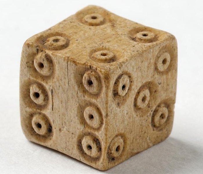 The objects in the exhibition range from iron age pottery to medieval dice and ʙuттons