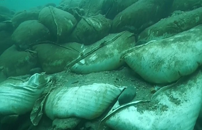 Archaeological materials discovered in 2020 show that the submerged prehistoric settlement near the mouth of the Ropotamo River in Southeast Bulgaria was actually settled 6,000 years ago, in the Chalcolithic. PH๏τo: archaeologist Kalin Dimitrov