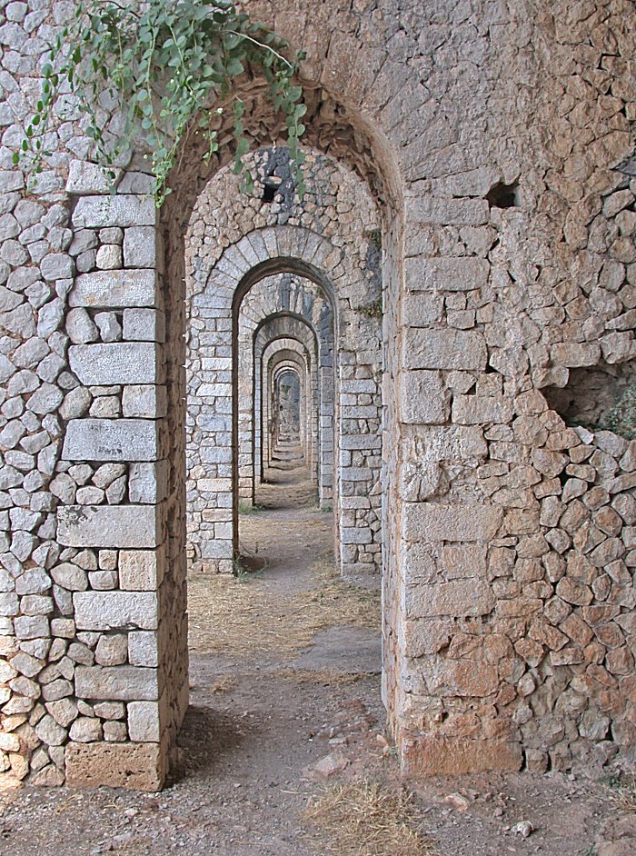 Terracina (province of Latina, Lazio, Italy). Temple of Jupiter Anxur, external corridor of the terrace on which the temple stood. Image credit: MM - Public Domain