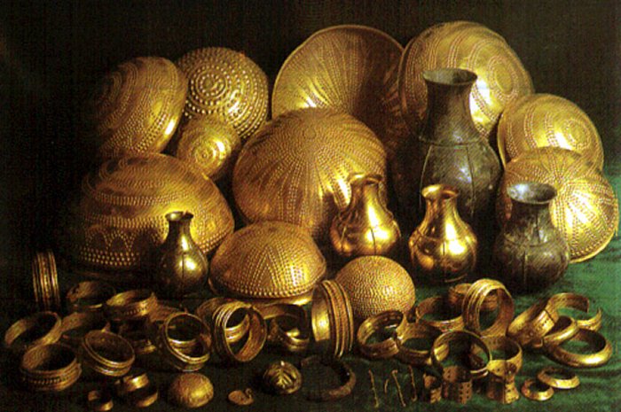 European Bronze Age Treasure Of Villenna Has Artifacts Made Of Meteoric Iron 