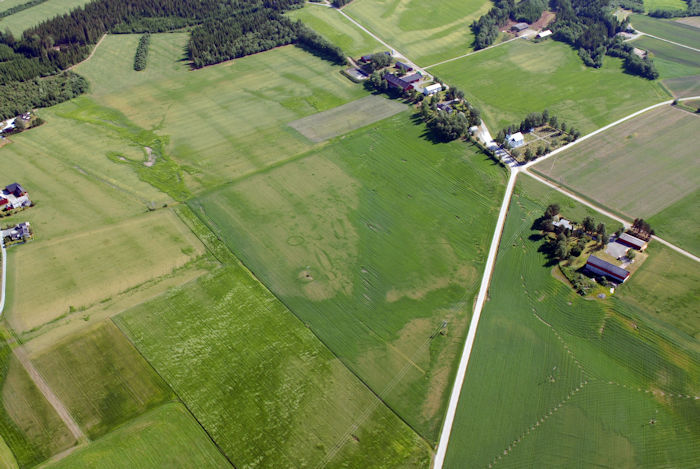 Radar Discovery Of Unknown Viking Age Stone Ship, Burial Mounds And Houses In The Trondheim Fjord