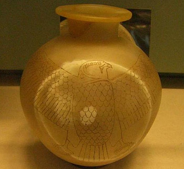 Alabaster globular vase of Unas, Louvre