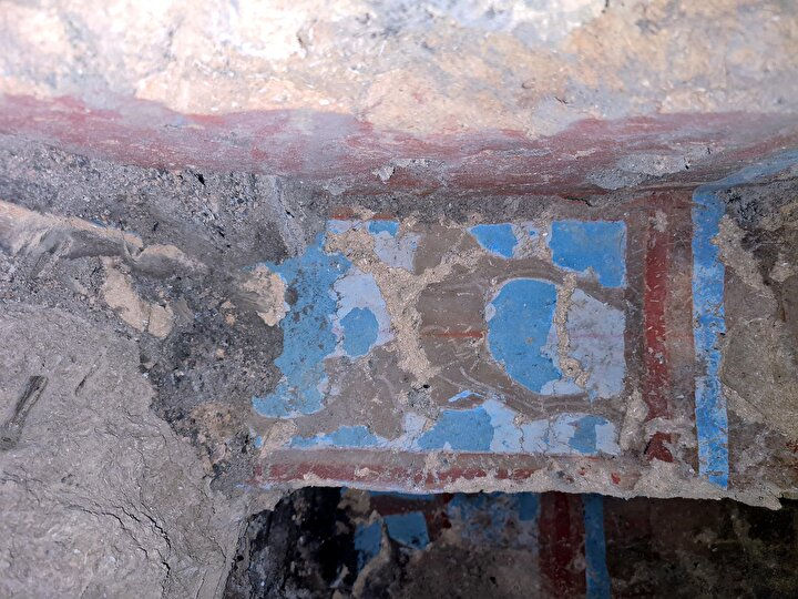 First Look At Mysterious 2,700-Year-Old Underground Frescoes Hidden Inside An Urartu Structure