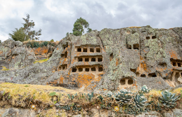 Fascinating Artificial Caves Of Ventanillas de Otuzco And Its Secret Pᴀssageways – Pre-Inca Necropolis Of The Cajamarca Culture