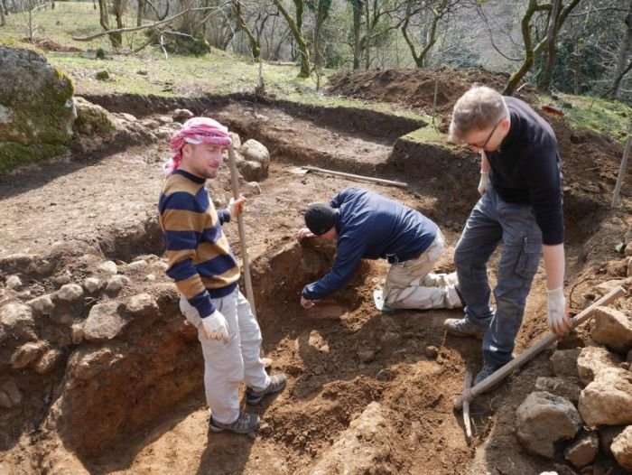 Polish-Georgian team during excavations (Credit: R. Karasiewicz-Szczypiorski)