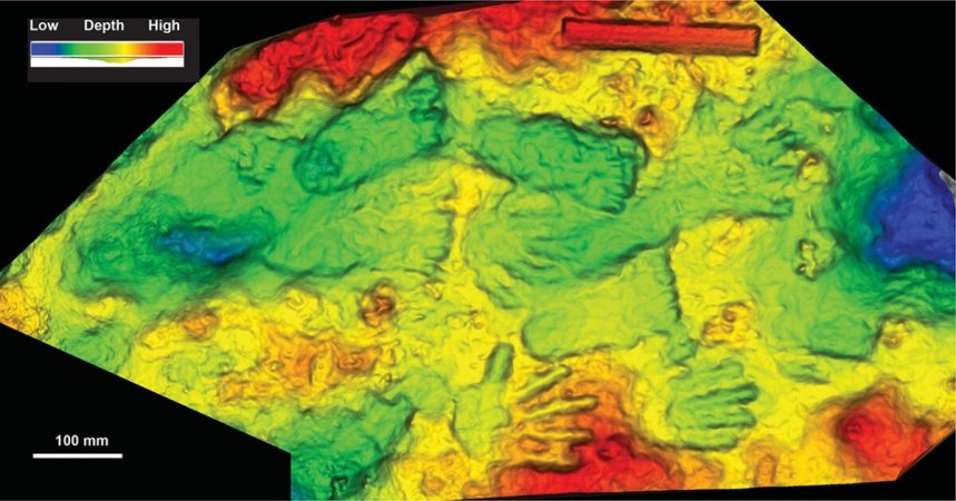 World's Oldest Hand And Footprints Discovered On The Tibetan Plateau Are 226,000-Year-Old!