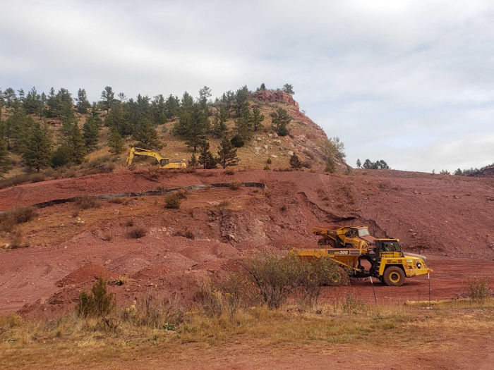 Evidence Americas' Oldest Mine In Wyoming Was Used By Paleoindians 13,000 Years Ago Has Been Found! 